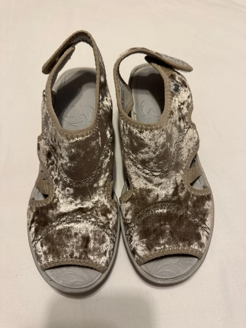 Bzees Velvet Brown Wedge Sandals - Picture 1 of 5